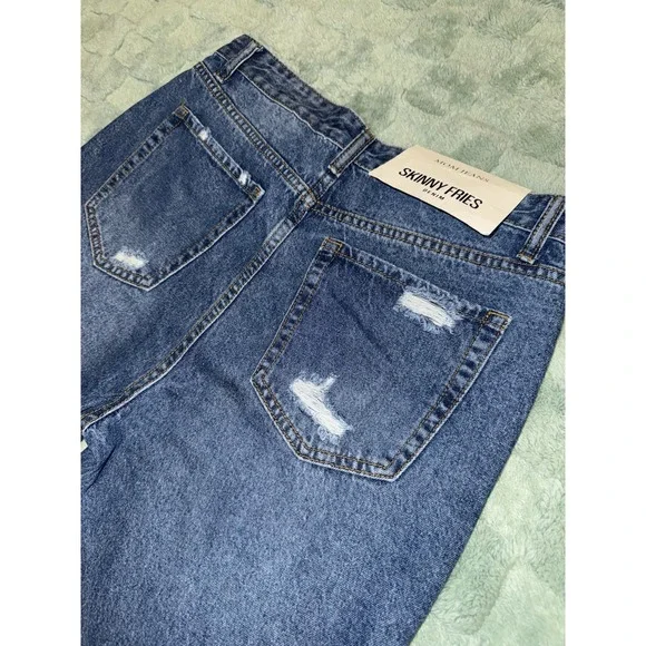 NWT Skinny Fries Denim Mom Jeans Size 11 - Picture 7 of 9
